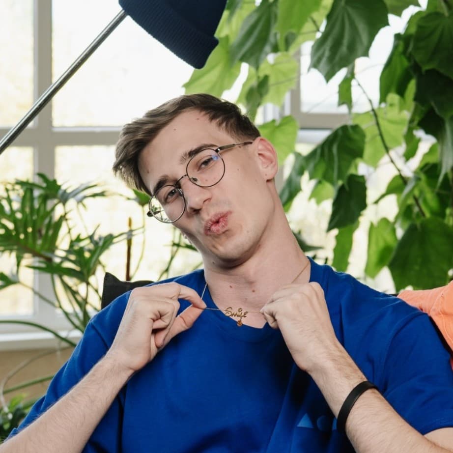 Дмитрий Сенников