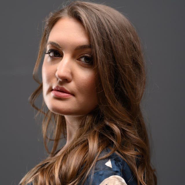 Алина Зырянова